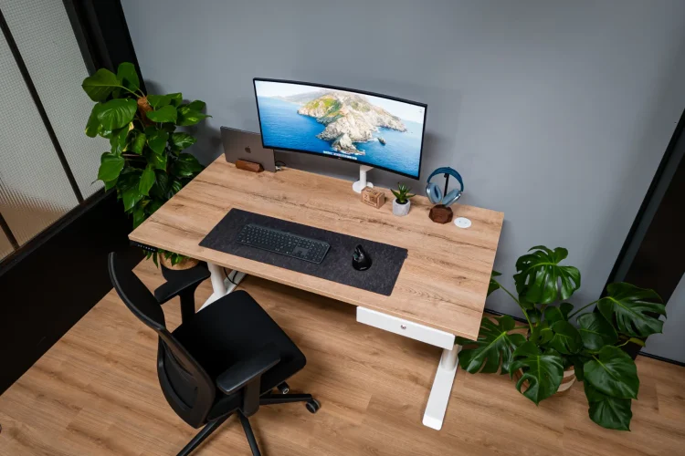 Up & Desk | Bureau assis-debout motorisé ergonomique